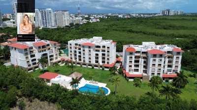 Apartment For Sale in Cancun, Mexico