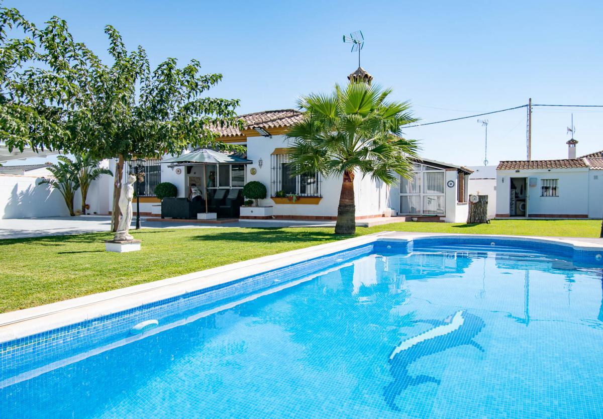 Picture of Villa For Sale in Chiclana, Cadiz, Spain