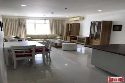 Apartment For Sale in Bangkok, Thailand