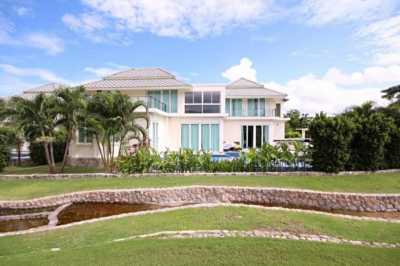 Villa For Sale in Prachuabkirikhan, Thailand