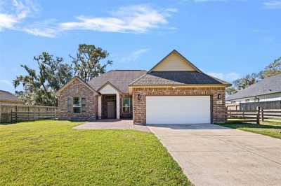 Home For Sale in West Columbia, Texas