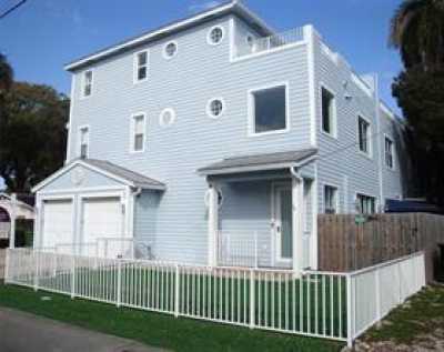 Home For Sale in Fort Lauderdale, Florida