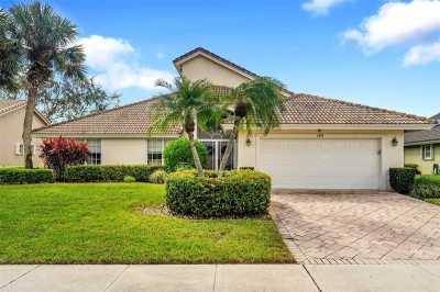 Home For Sale in Boynton Beach, Florida