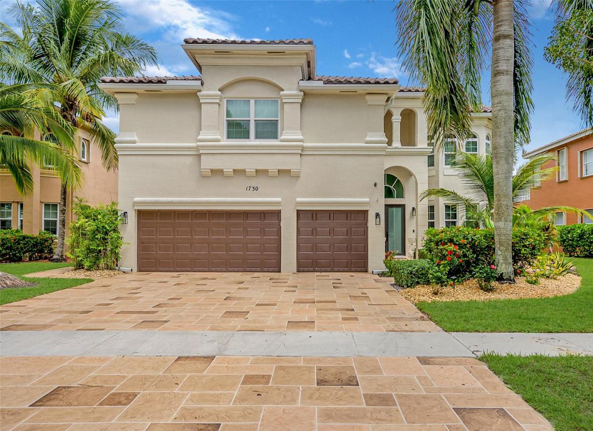 Picture of Home For Sale in Royal Palm Beach, Florida, United States
