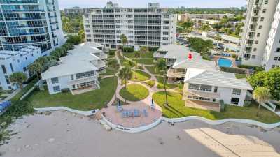 Home For Sale in Pompano Beach, Florida