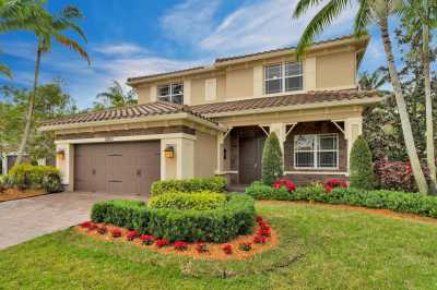 Home For Sale in Parkland, Florida