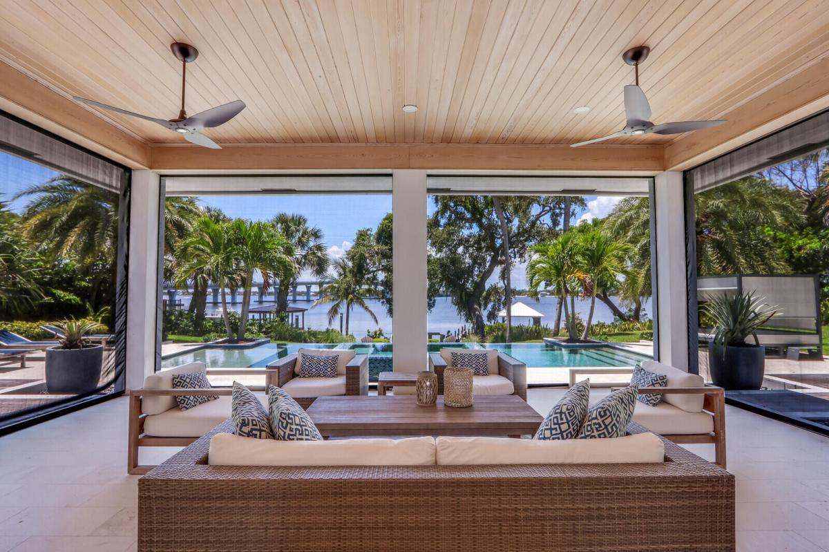 Picture of Home For Sale in Sewalls Point, Florida, United States