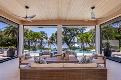 Home For Sale in Sewalls Point, Florida