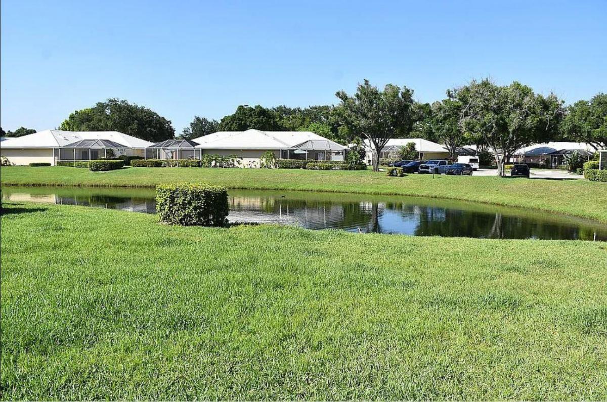Picture of Home For Sale in Palm Beach Gardens, Florida, United States