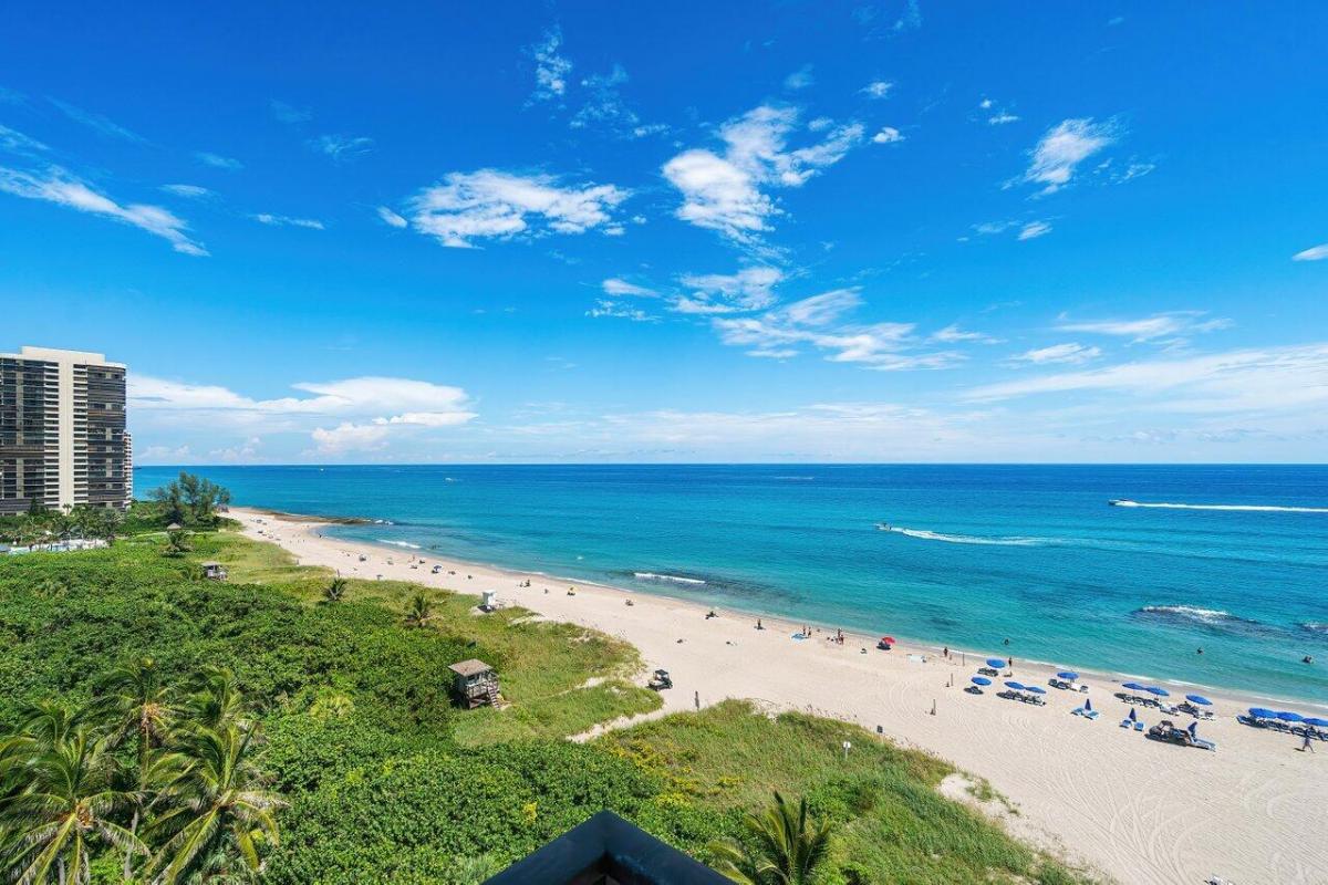 Picture of Home For Sale in Singer Island, Florida, United States