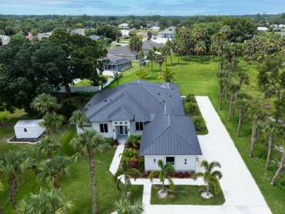 Home For Sale in Port Saint Lucie, Florida