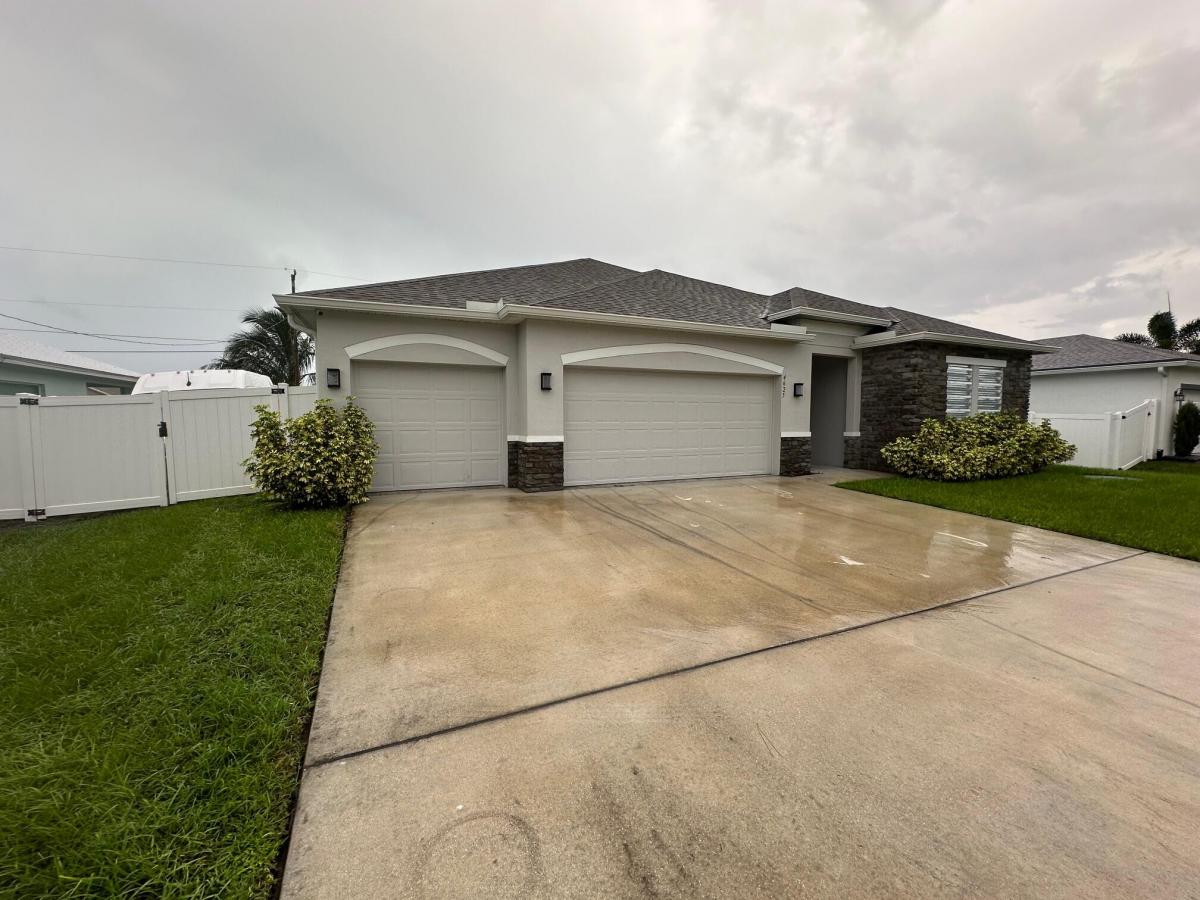 Picture of Home For Sale in Port Saint Lucie, Florida, United States