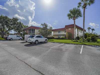 Condo For Sale in Vero Beach, Florida