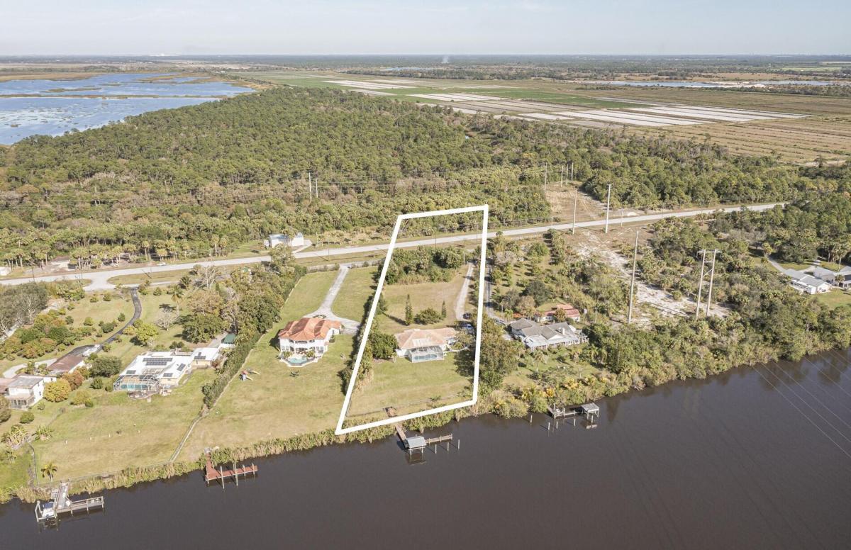 Picture of Home For Sale in Palm City, Florida, United States