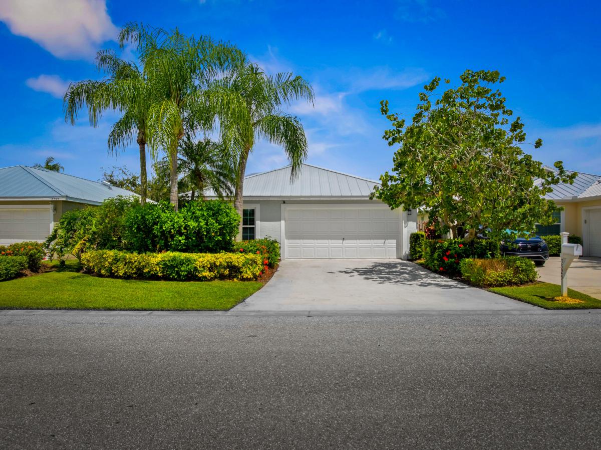 Picture of Home For Sale in Palm City, Florida, United States