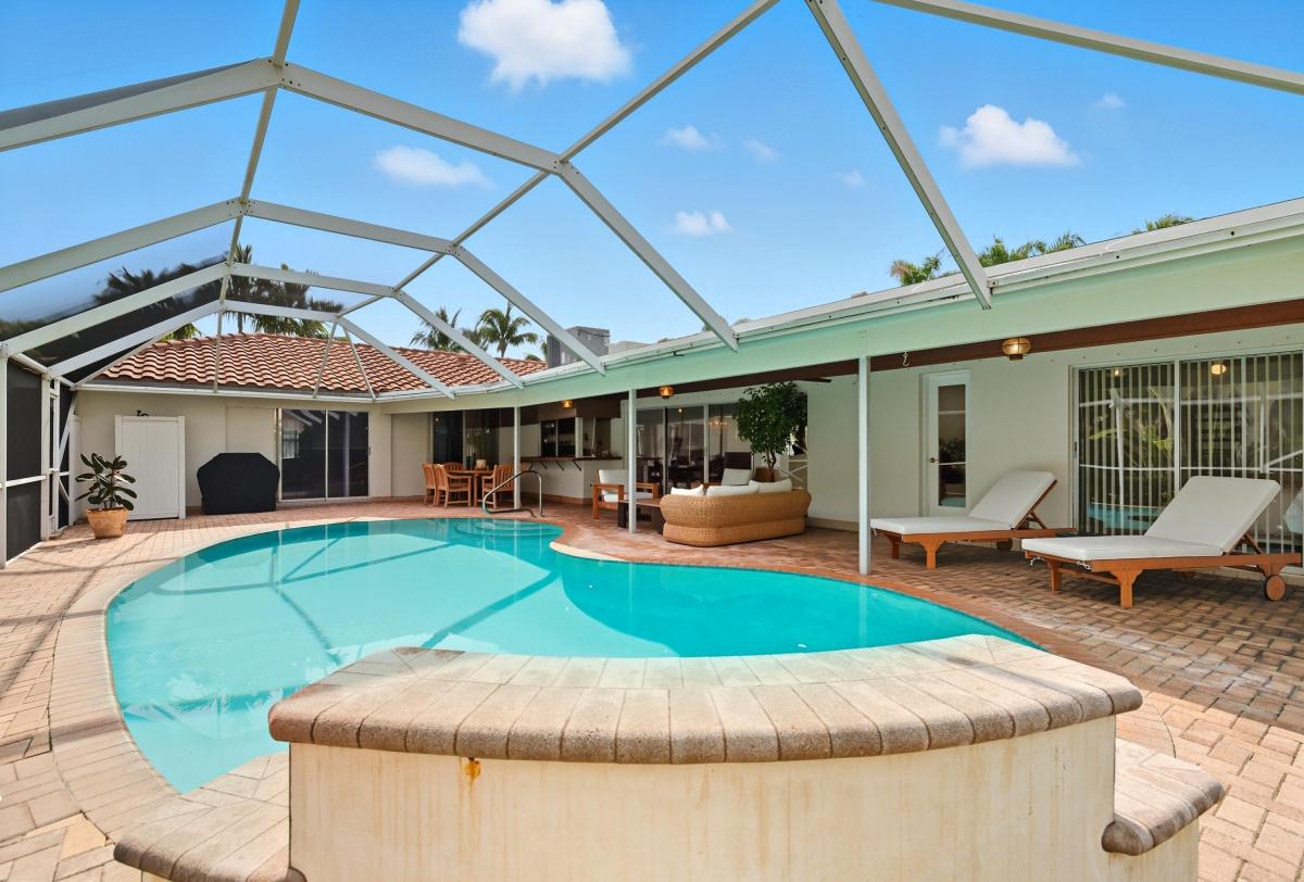 Picture of Home For Sale in Singer Island, Florida, United States