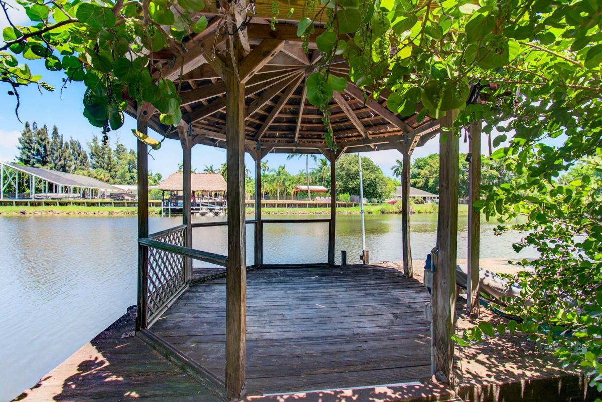 Picture of Home For Sale in West Palm Beach, Florida, United States