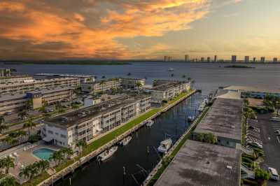 Home For Rent in North Palm Beach, Florida