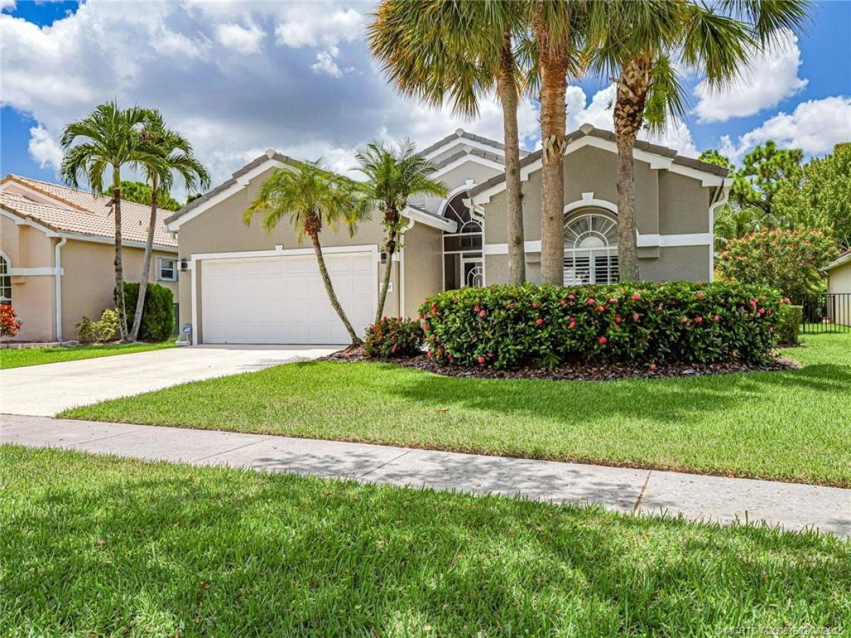 Picture of Home For Sale in Stuart, Florida, United States