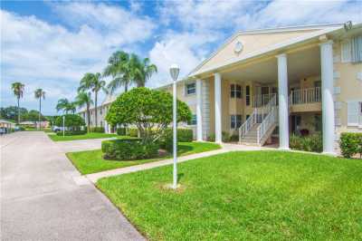 Condo For Sale in Vero Beach, Florida