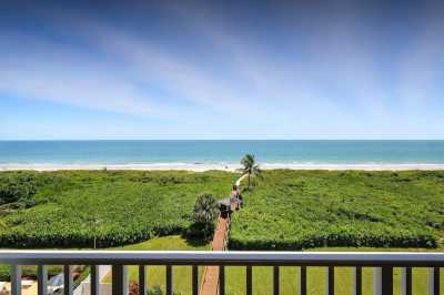 Home For Rent in Hutchinson Island, Florida