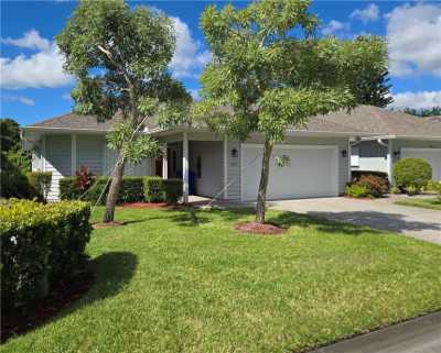 Home For Sale in Vero Beach, Florida