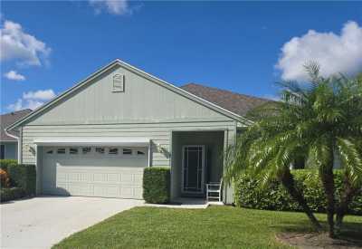 Home For Sale in Vero Beach, Florida