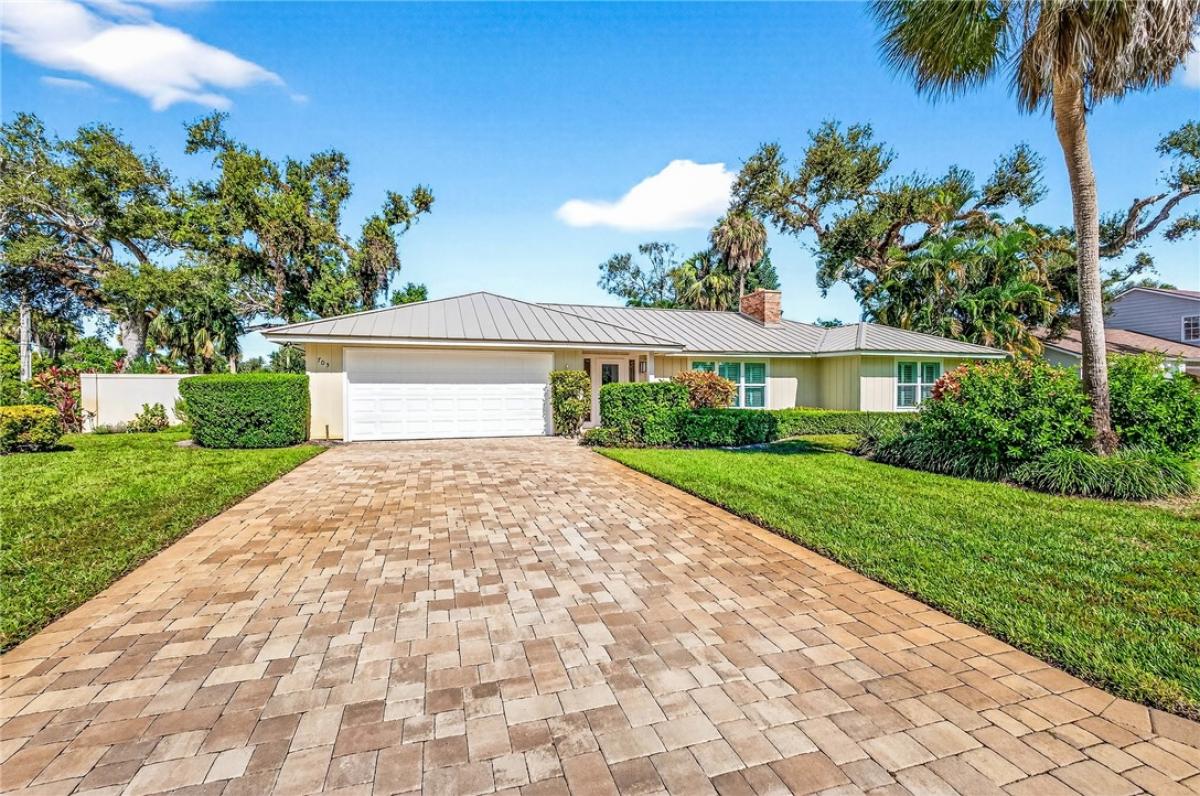 Picture of Home For Sale in Vero Beach, Florida, United States