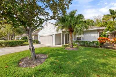 Home For Sale in Vero Beach, Florida