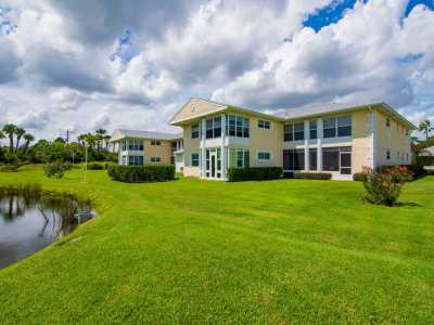 Condo For Sale in Vero Beach, Florida