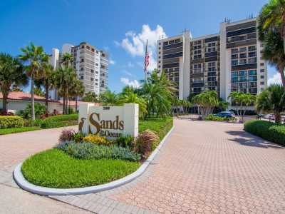 Home For Rent in Hutchinson Island, Florida