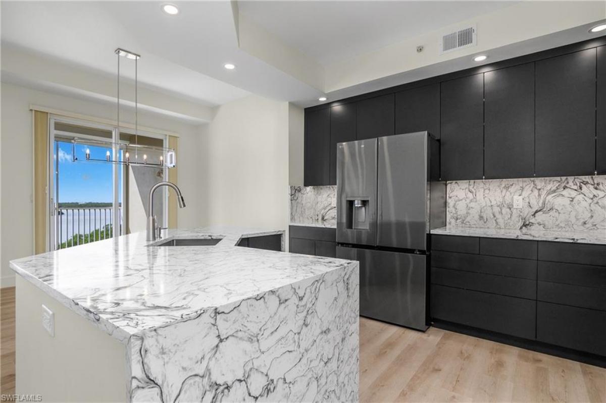 Picture of Condo For Sale in Marco Island, Florida, United States