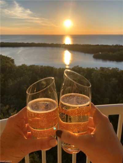 Home For Sale in Naples, Florida