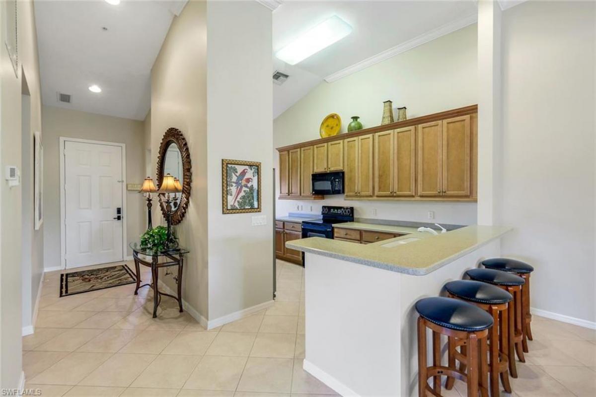 Picture of Condo For Sale in Bonita Springs, Florida, United States