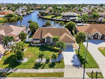 Home For Sale in Cape Coral, Florida