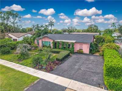Home For Sale in Naples, Florida