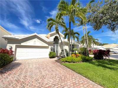 Home For Sale in Naples, Florida
