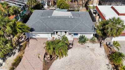 Home For Sale in Sarasota, Florida