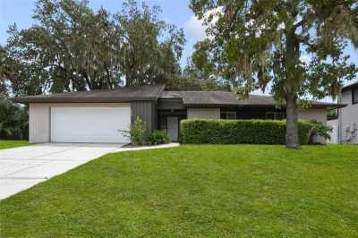 Home For Sale in Casselberry, Florida