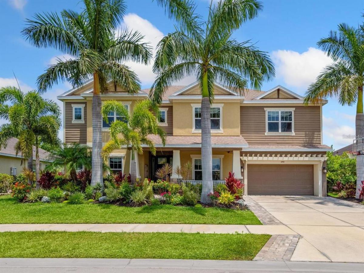 Picture of Home For Sale in Sarasota, Florida, United States