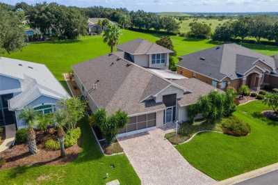 Home For Sale in Tavares, Florida