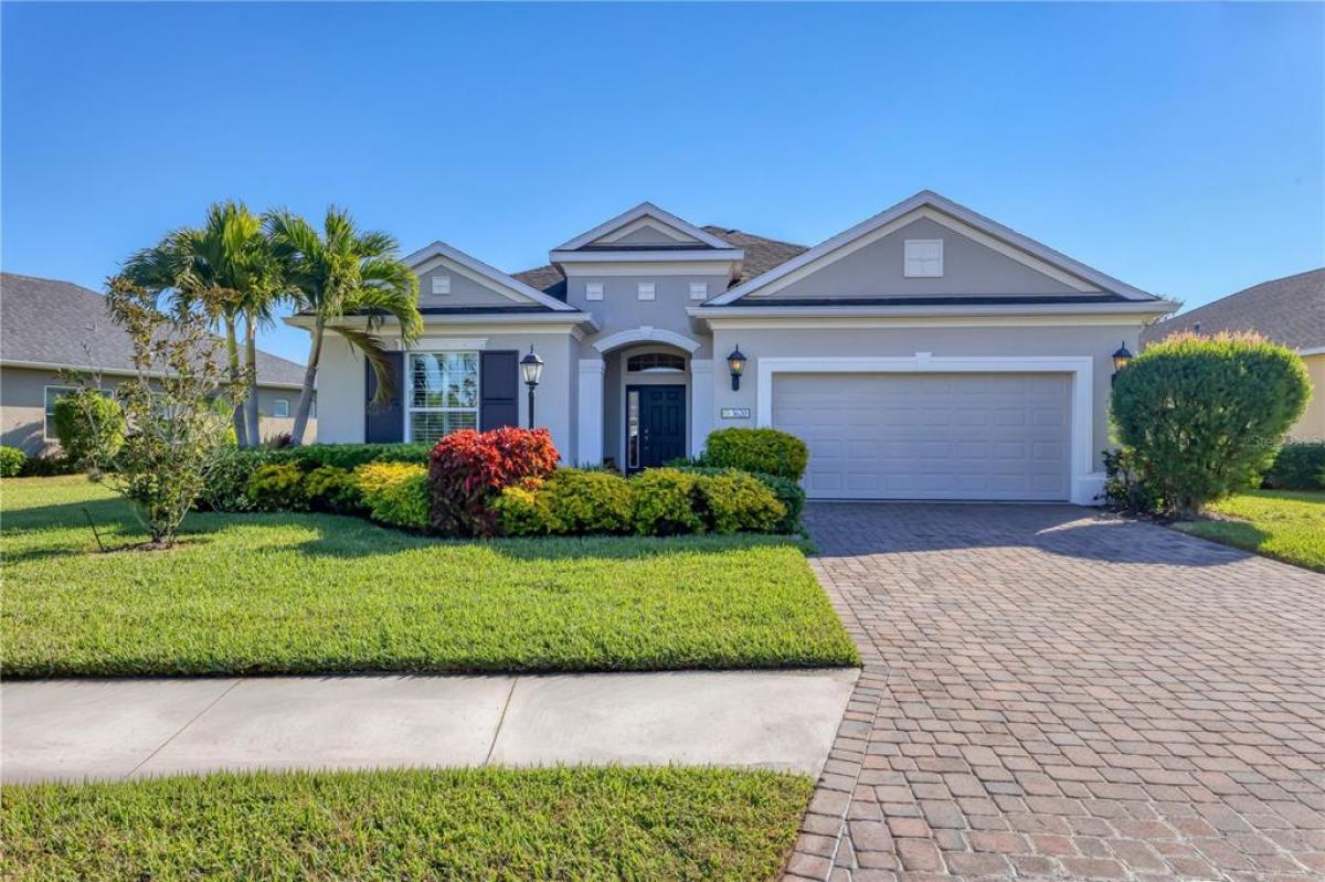 Picture of Home For Sale in Sarasota, Florida, United States