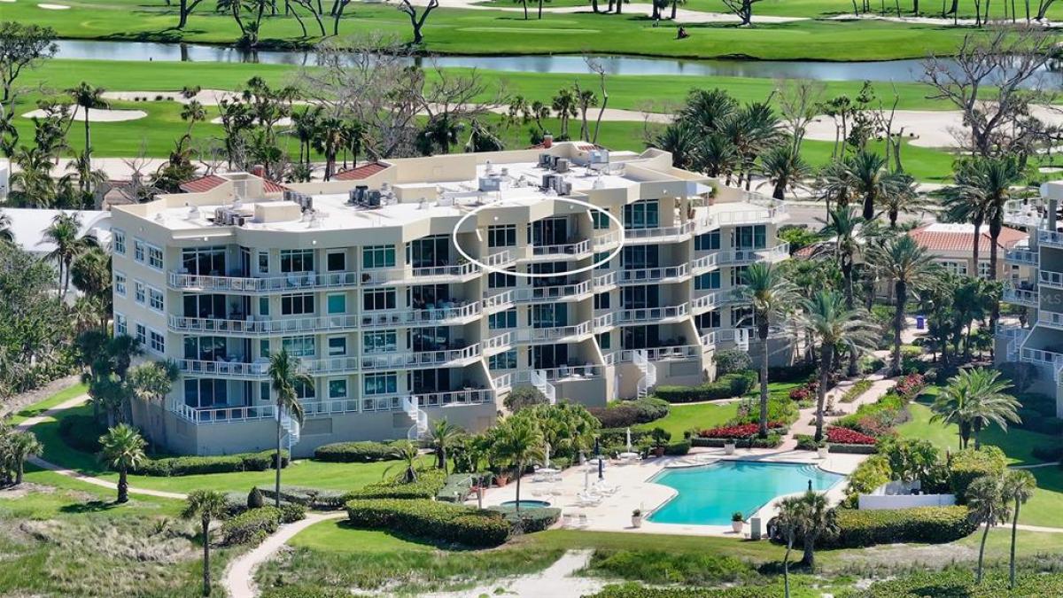 Picture of Condo For Sale in Longboat Key, Florida, United States