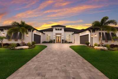 Home For Sale in Parrish, Florida