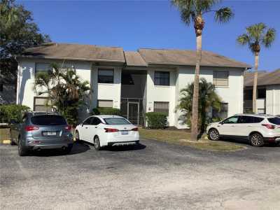 Condo For Sale in Sarasota, Florida
