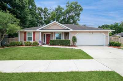 Home For Sale in Alachua, Florida