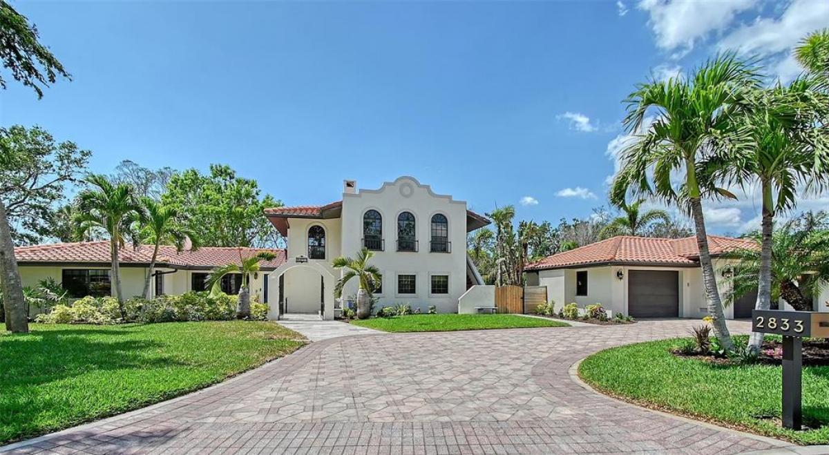 Picture of Home For Sale in Sarasota, Florida, United States