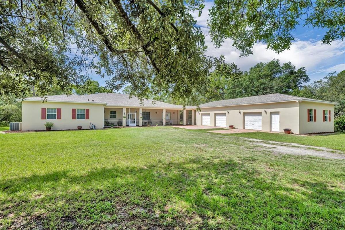 Picture of Home For Sale in Eustis, Florida, United States