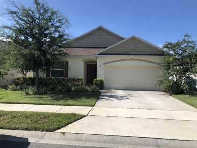 Home For Rent in Deland, Florida