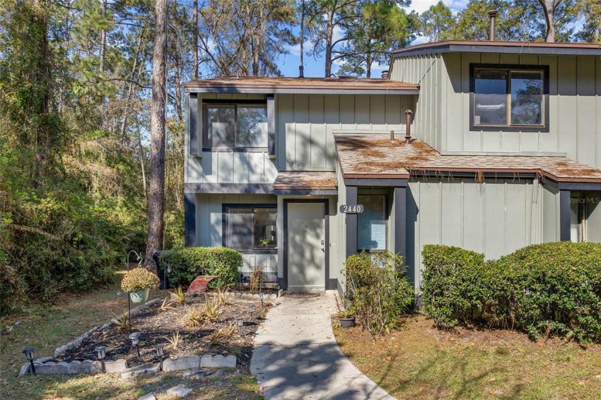 Picture of Home For Sale in Gainesville, Florida, United States